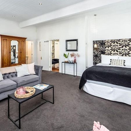Altitude Studio Apartment Martinborough Buitenkant foto